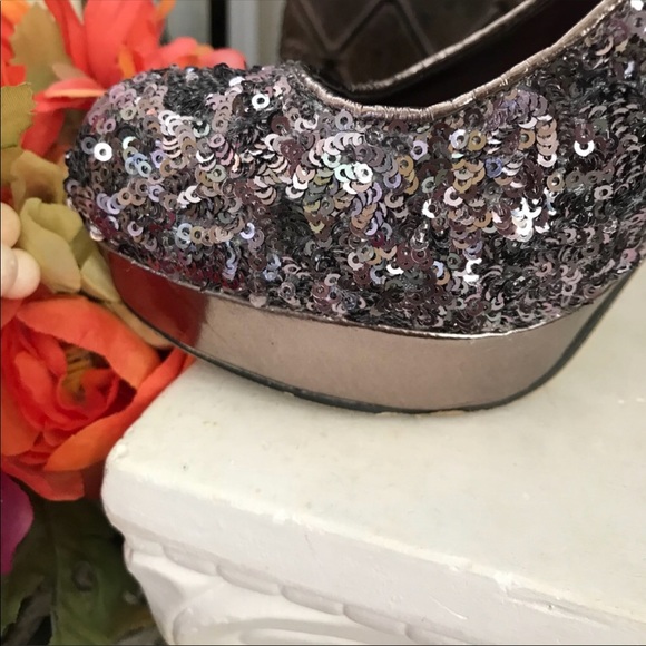 MADDEN GIRL SILVER SEXY SPIKED SHOES - Picture 10 of 13